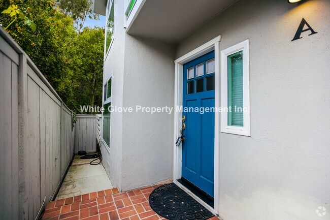 Building Photo - 1566 Glenneyre St Unit A Rental