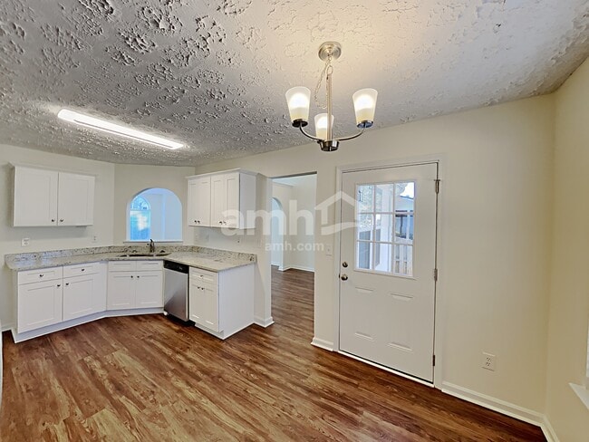 Photo - 4618 Noah Overlook W