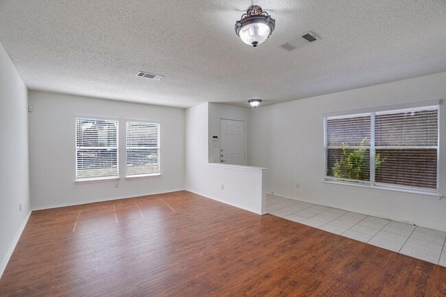 Photo - 2602 Stapleford Dr