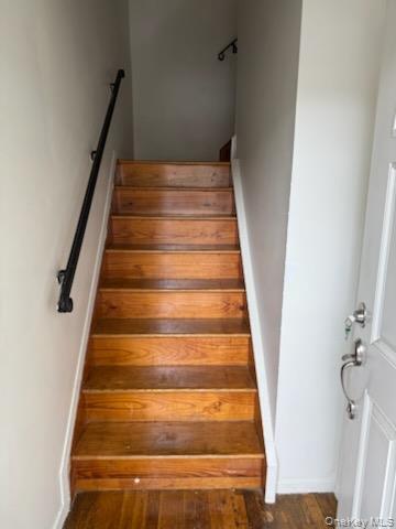 Photo - 139-15 254th St