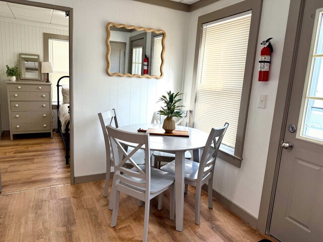 Photo - 2 Island Path Unidad ID1312383P