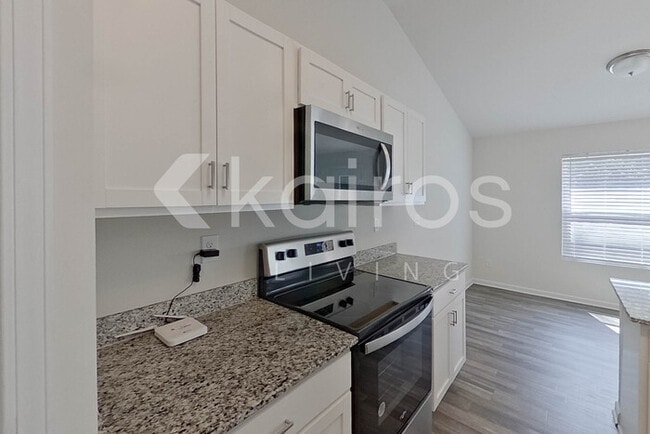 Photo - 1151 Silvertrace Dr