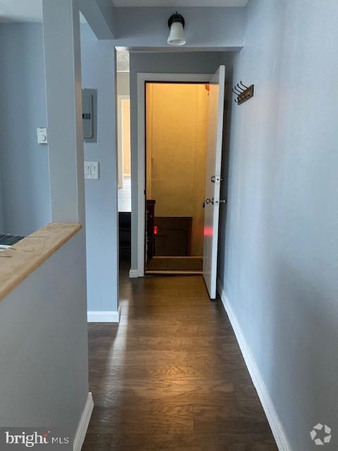 Building Photo - 1537 S Broad St Rental
