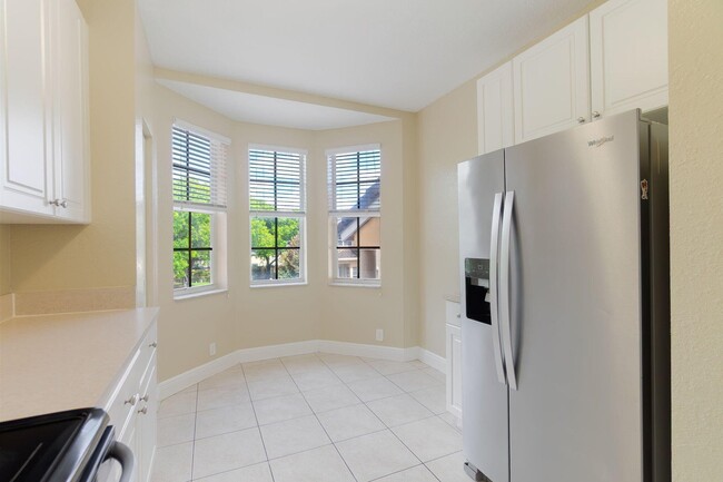 Photo - 1718 NE 6th St