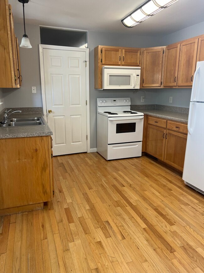 Photo - 2745 Apple Orchard Dr NW