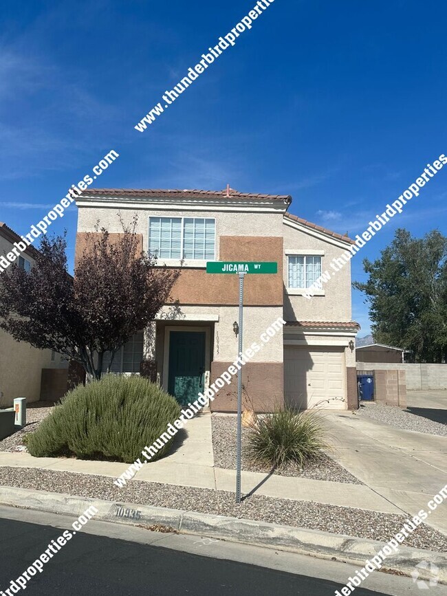 Building Photo - $500 off first months rent!! Gated communi... Rental