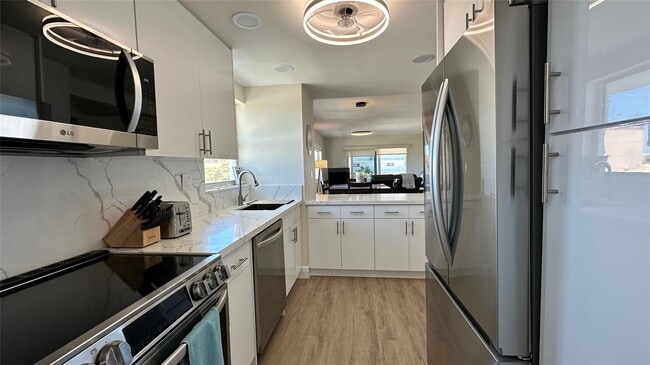 Building Photo - 1630 N Ocean Blvd Unit 1630 N Ocean Boulevard