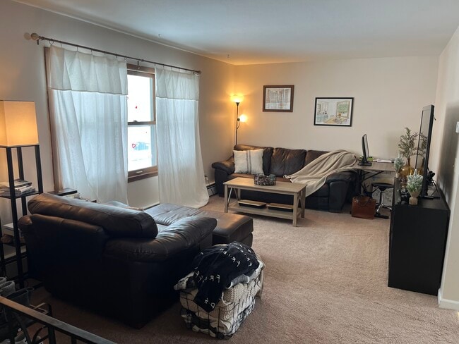 Living room (upstairs) - 4995 Tyler St NE Unit 4995