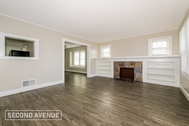 Photo - 4931 Woodland Ave