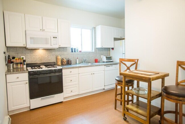 Photo - 15 Ashford St Unit 1