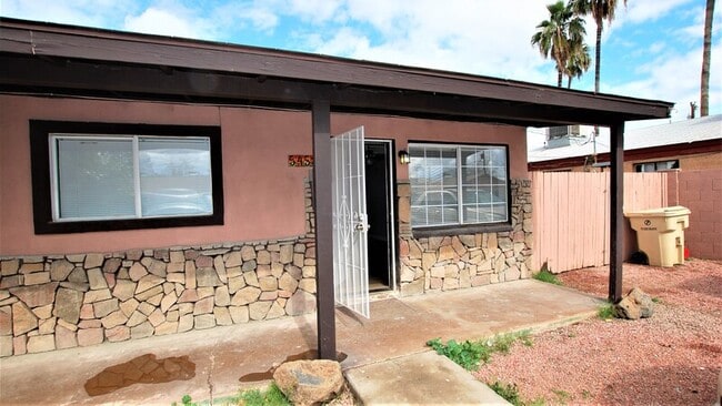 Building Photo - 5458 W Palmaire Ave Rental