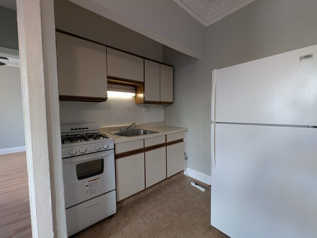 Photo - 3835 N Fremont St Unidad 3831-508