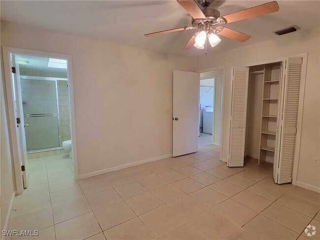 Building Photo - 919 SE 8th Terrace Unit 3 Rental