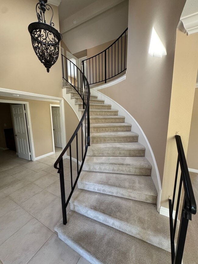 Photo - Prime Cul-de-Sac Location with Expansive Backyard