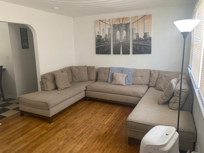 Living room - 4109 5th St