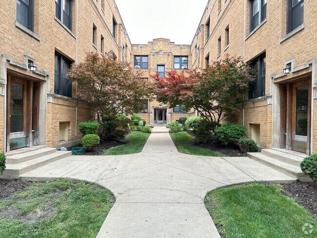 Building Photo - 2617 N Spaulding Ave Rental