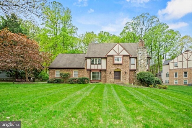 Building Photo - 10317 HICKORY Dr Rental