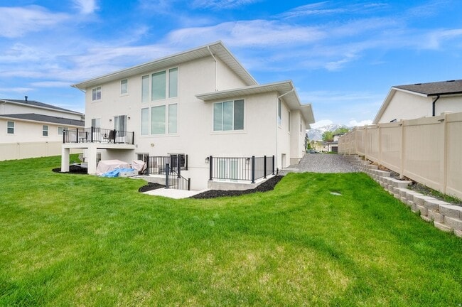 Building Photo - 11676 Dorothy Vista Dr