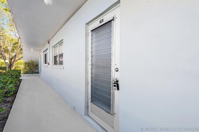 Photo - 2440 SW 22nd Ave Unit 703