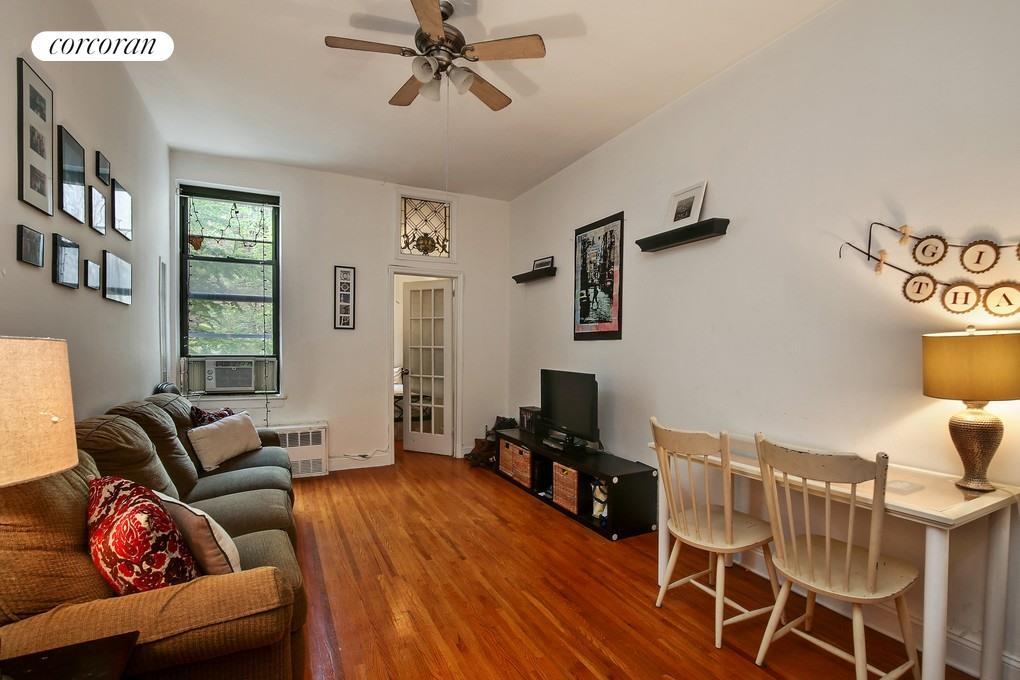 Photo - 103 W 74th St Apartment