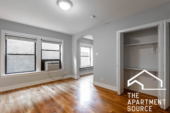 Photo - 556 W Arlington Pl