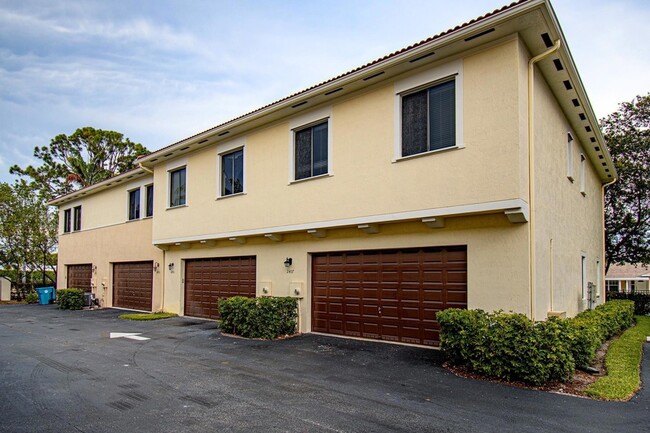 Photo - 2407 Venetian Way Townhome