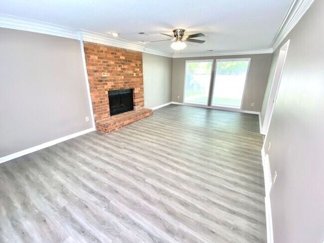 Photo - Now Leasing 4 bedroom 2.5 bath home-Southeast Memphis