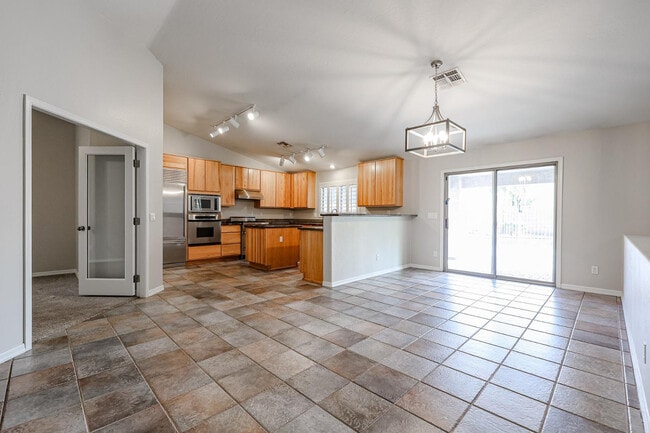Photo - 5215 E Wallace Ave