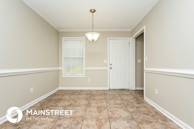 Photo - 10253 Commons Crossing