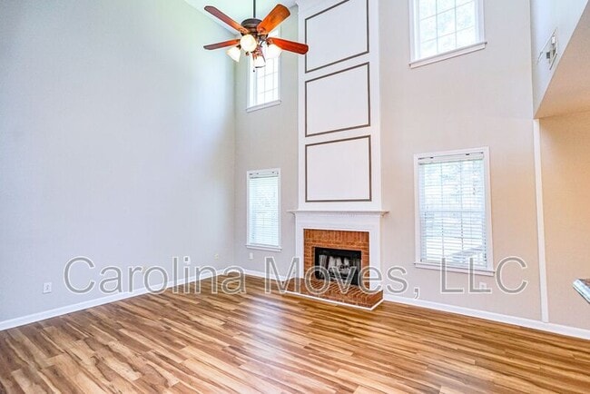 Photo - 23 Birchstone Ct