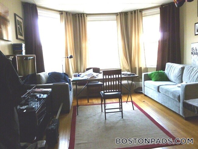 Photo - 879 Beacon St Unidad 41