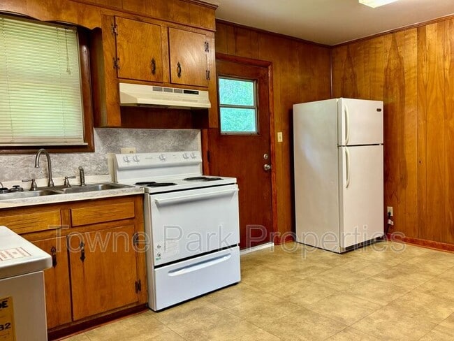 Photo - 1753 Davidson Dr