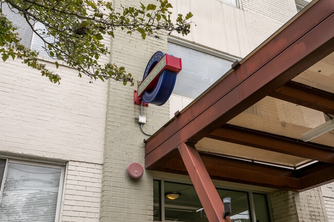 Photo - 1501 27th St SE Unit 305