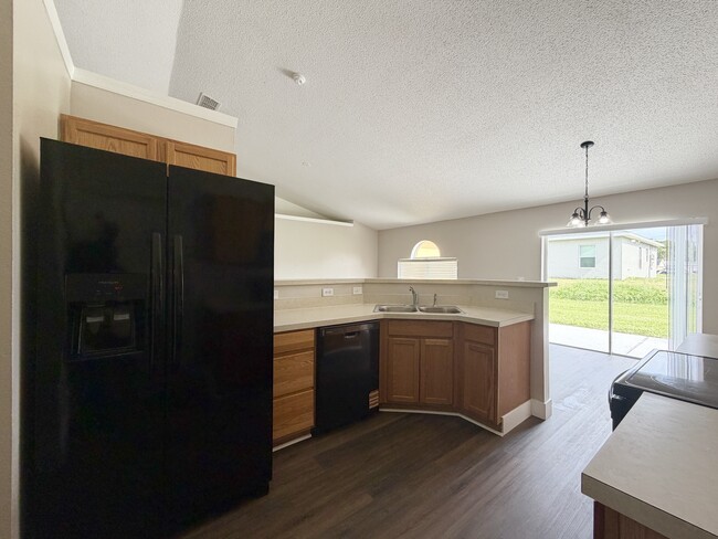 47 Sawfish Ct