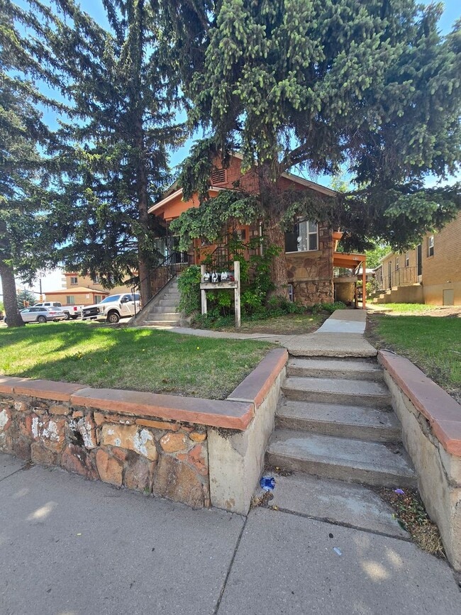 Photo - 911-915 Broadway Unit 915