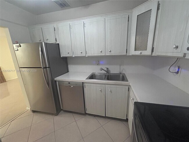 Photo - 5700 NE 22nd Way Unit 324