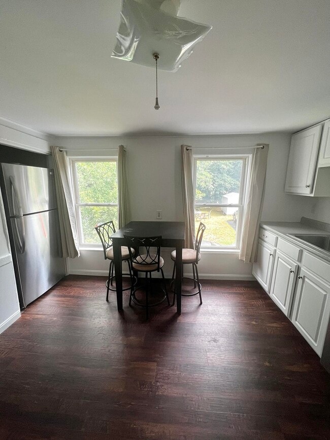 Photo - 394 Main St Unidad 394B Main St