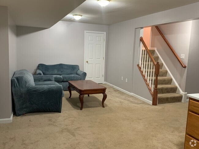Building Photo - 7 Azalea St Rental