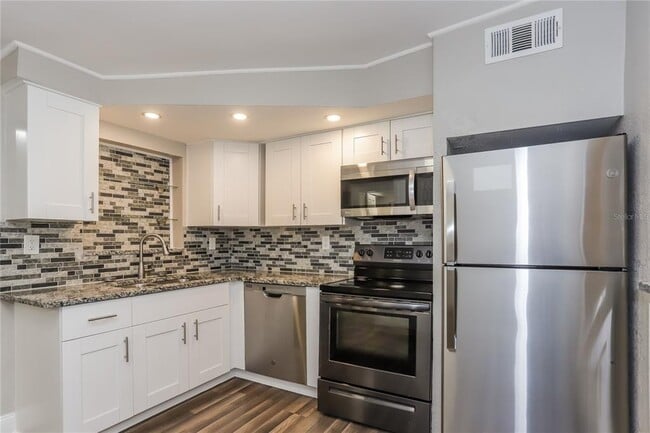 Photo - 1960 Cecil St