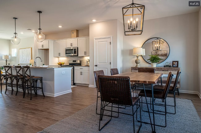 Photo - 560 Waterpoint Way Unit B