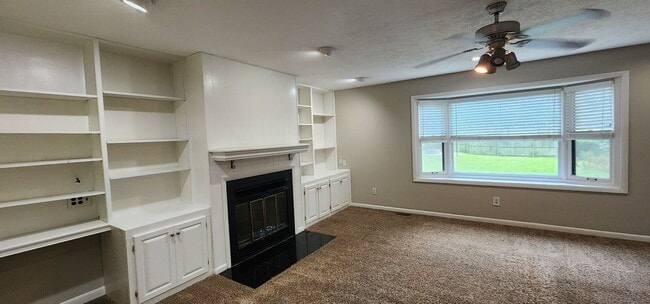 Photo - Check This One OUT!! To View is to Rent! 3 Bedroom, 1 Bath. Hardwood Floors, Tile and Newer Carpe...