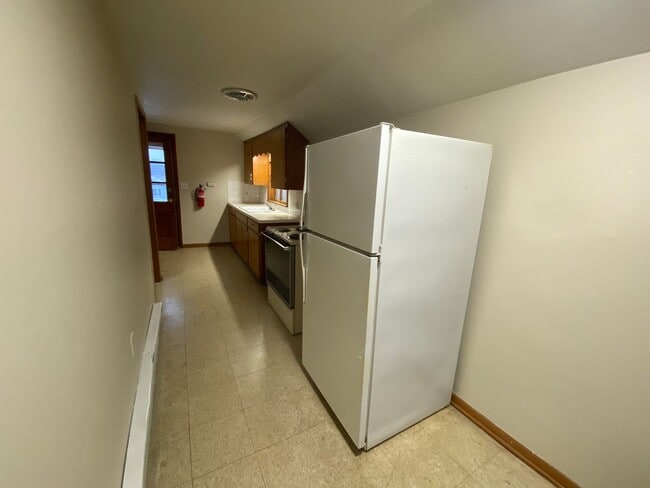 Photo - 826 W Highland Ave Unidad 2