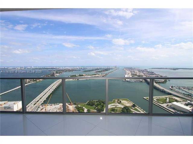 Photo - 1100 Biscayne Blvd Unidad 5702 Rental