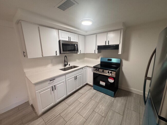 Photo - 5525 Quist Dr