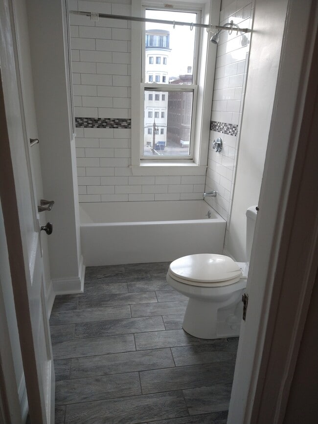 Photo - 1193 Commonwealth Ave