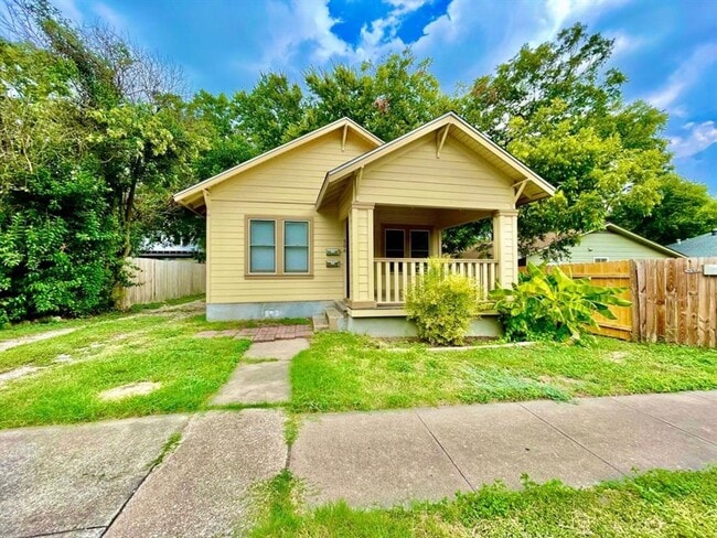 Photo - 506 E 38th St Townhome