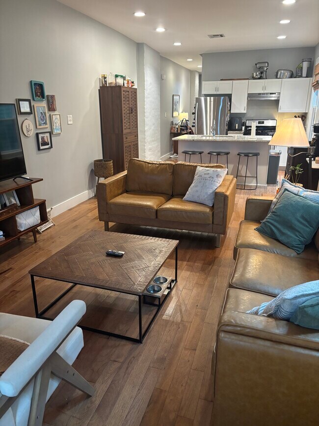 Living Room Kitchen - 500 S Hennessey St Unit 502