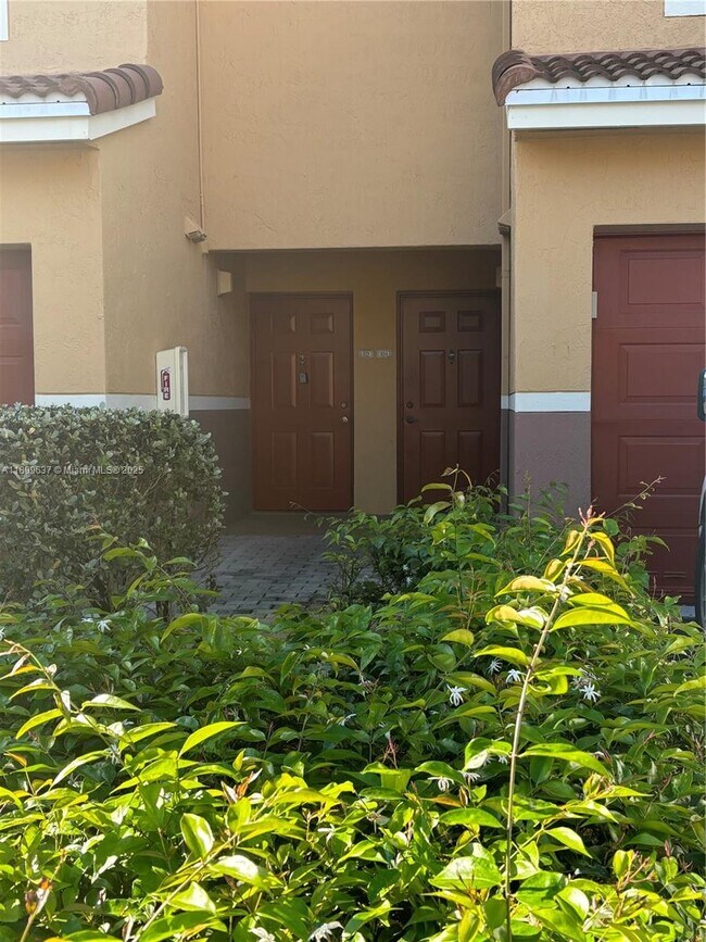 Photo - 900 Scotia Dr Unidad 103