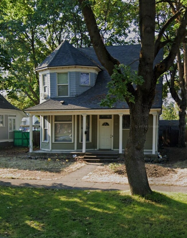 Front of House - 508 E Indiana Ave House