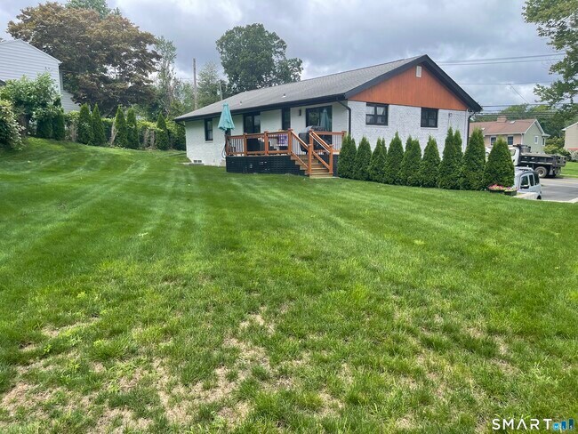 88 Yale Ave